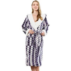 Women’s Plush Hooded Robe,